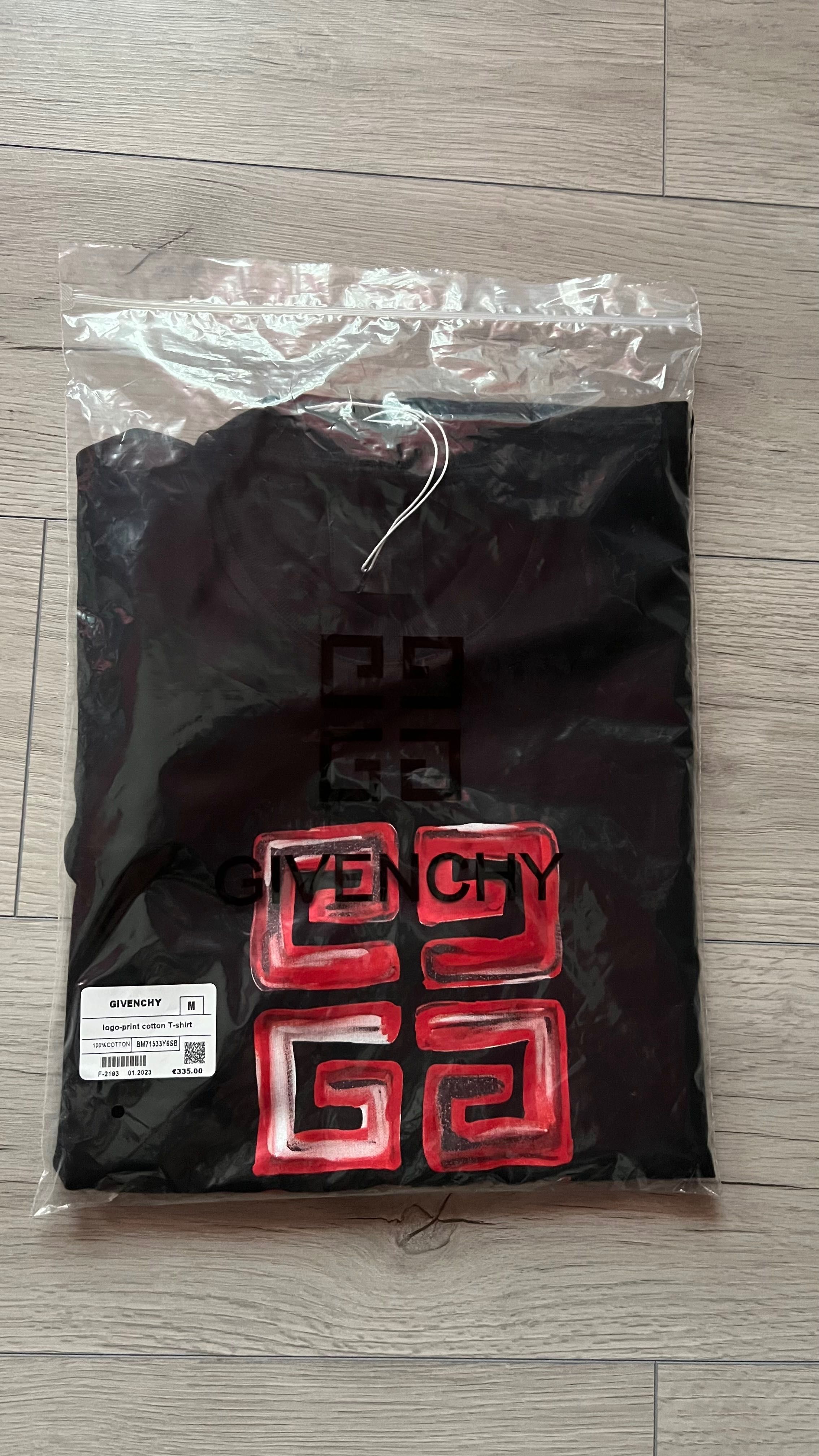 Tricou Givenchy Nou