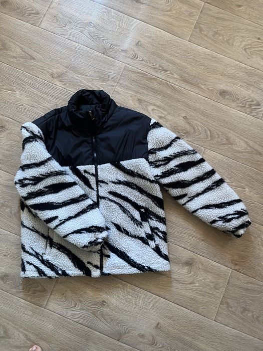 Куртка спортивная