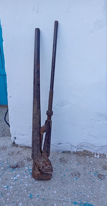 Газовый ключ большой.