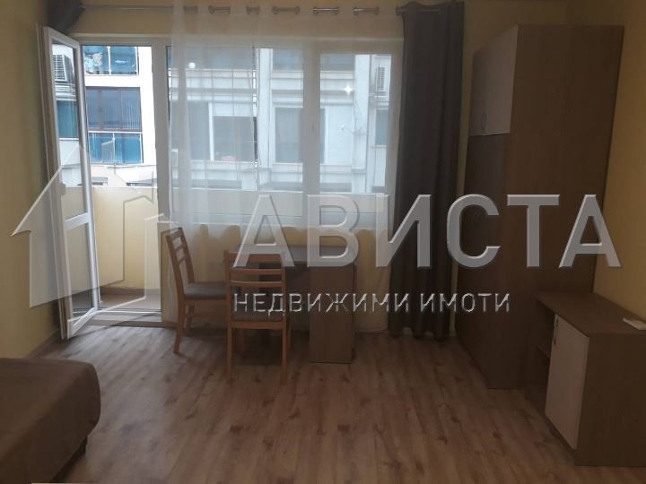 2-стаен в София-Зона Б19 площ 72 цена 650