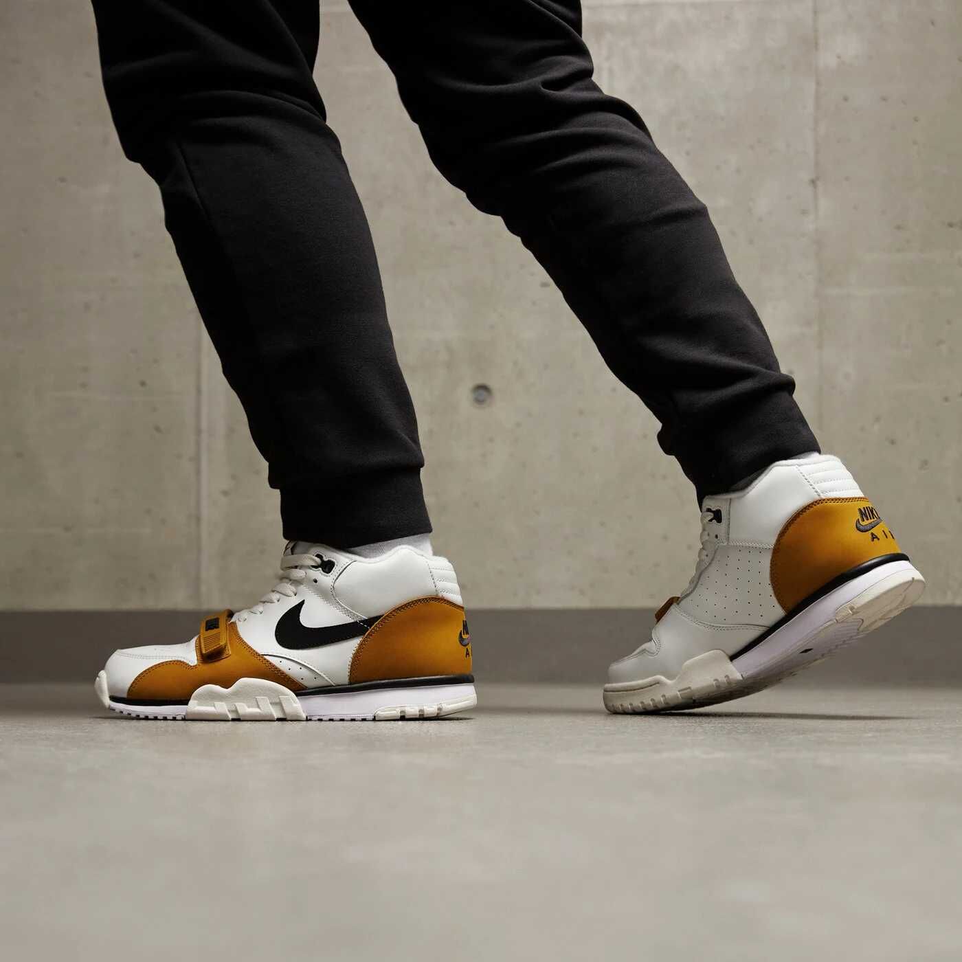Nike Air Trainer 1 ESS номер 42,44,45,45.5 мъжки Оригинал Код 8020