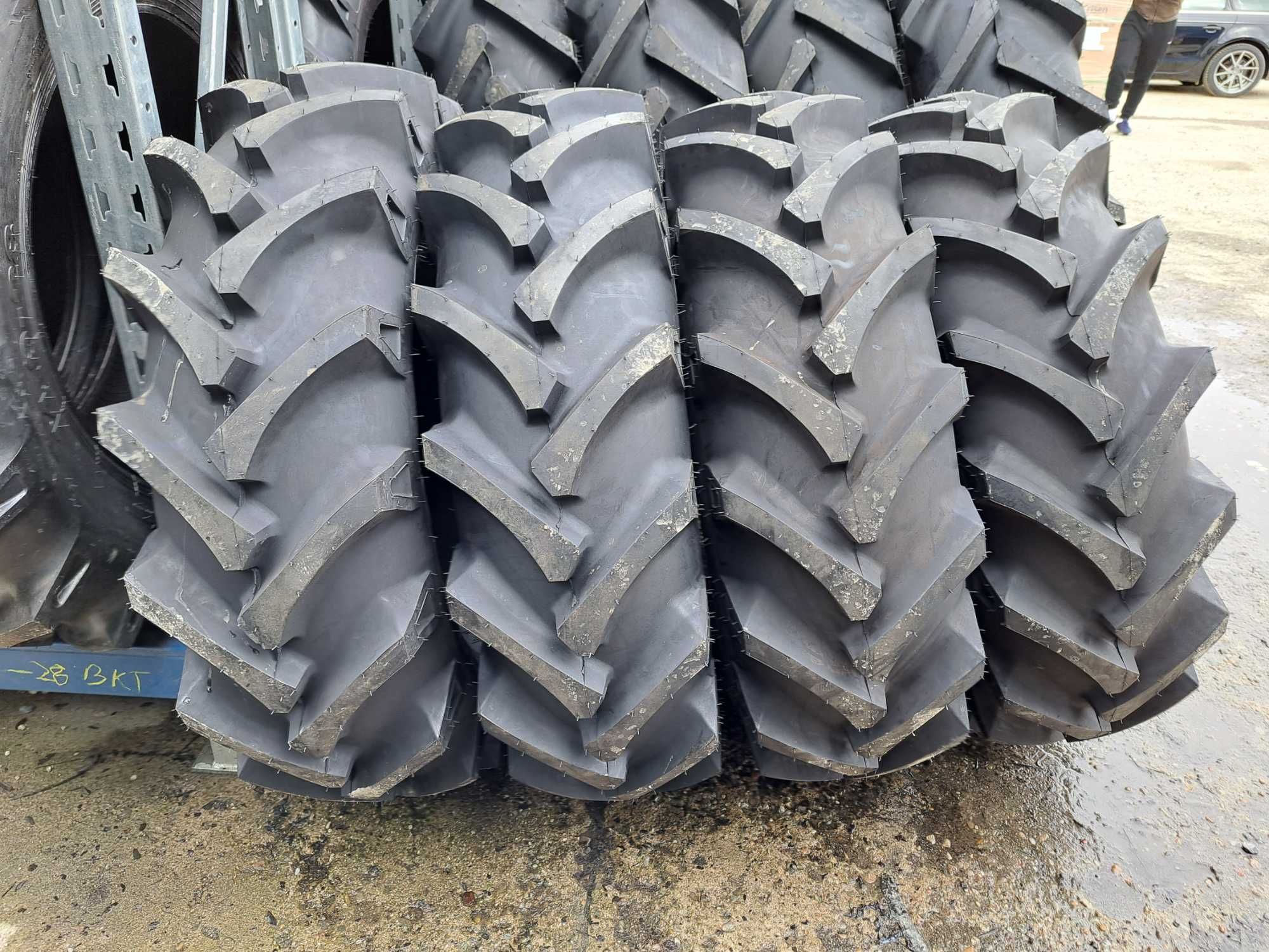 Anvelope marca ASCENSO 13.6-24 cu 8 pliuri cauciucuri noi TRACTOR