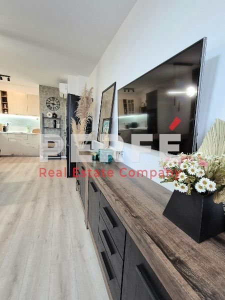 Продава се Двустаен апартамент в Бургас, Сарафово - 65 кв.м за 2385 €/кв.м - Снимка #1