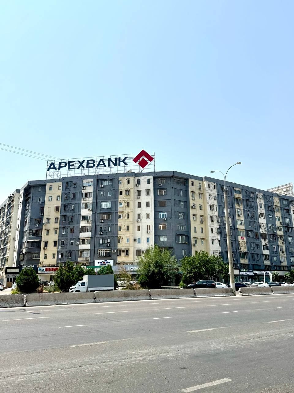 Срочно продается нежилое помещение паркентский 560м2 готовый арендатор