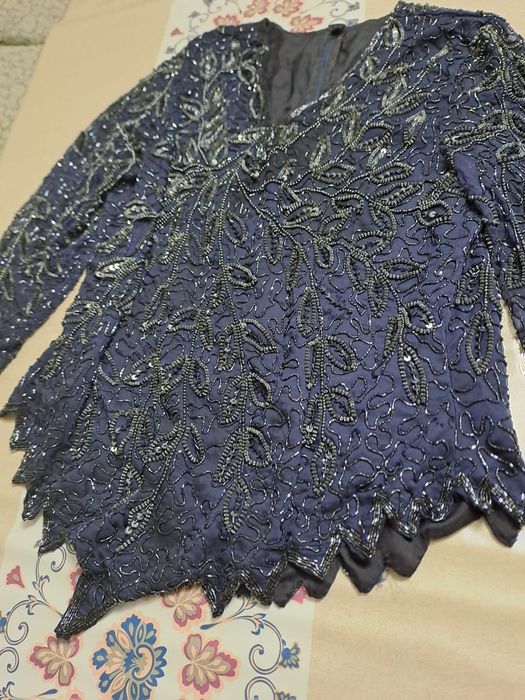 Кофта с бисерами 5000 тг