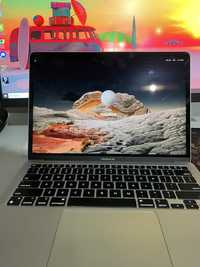 MacBook Air (M1,2020) в идеальном состоянии!