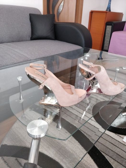 Sandale dama piele intoarsa Italia), model deosebit