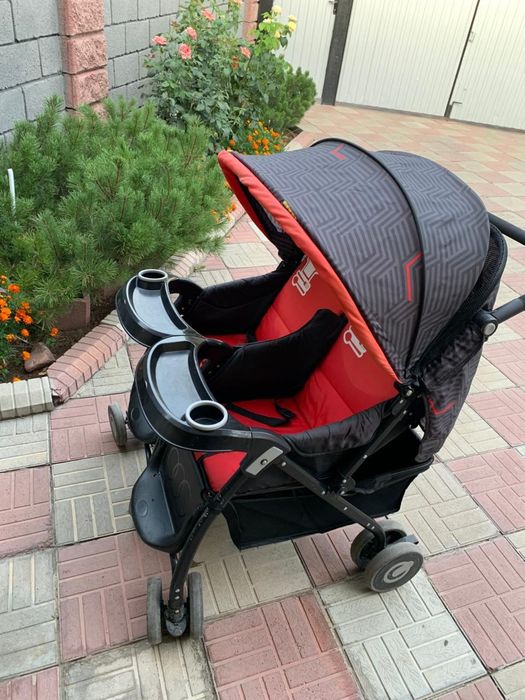 Коляска для двойни