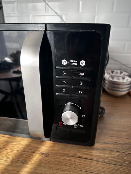 Vând Cuptor cu microunde Samsung 800W