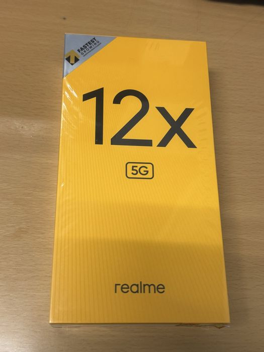 НОВ Realme 12x 5G  6ram/128gb с гаранция