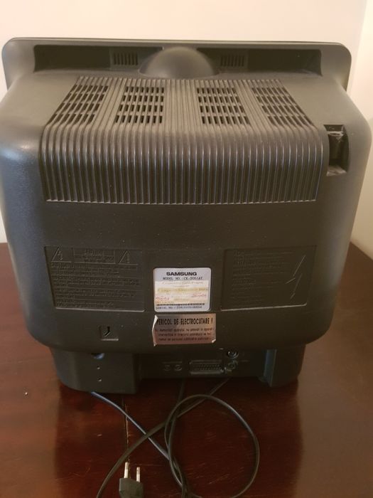 TV cu tub Samsung diagonala 54cm funcțional