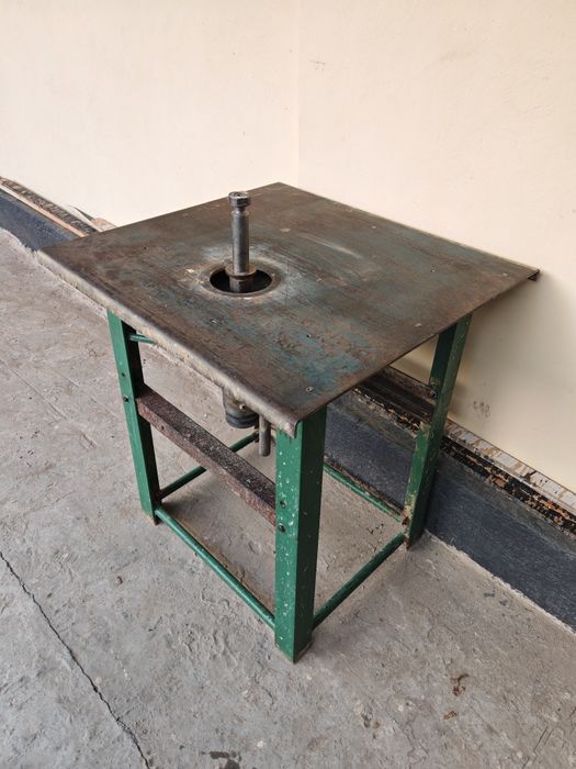 Фрезерный станок.