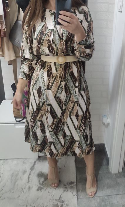 Rochie multicoloră midi