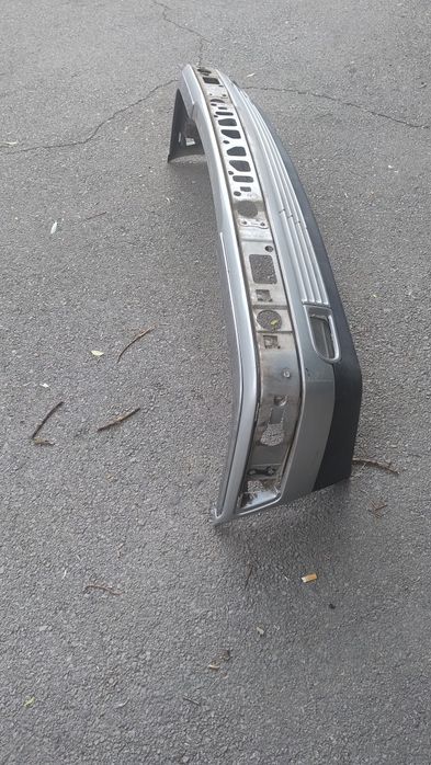 Предна броня за Мерцедес Е класа w210