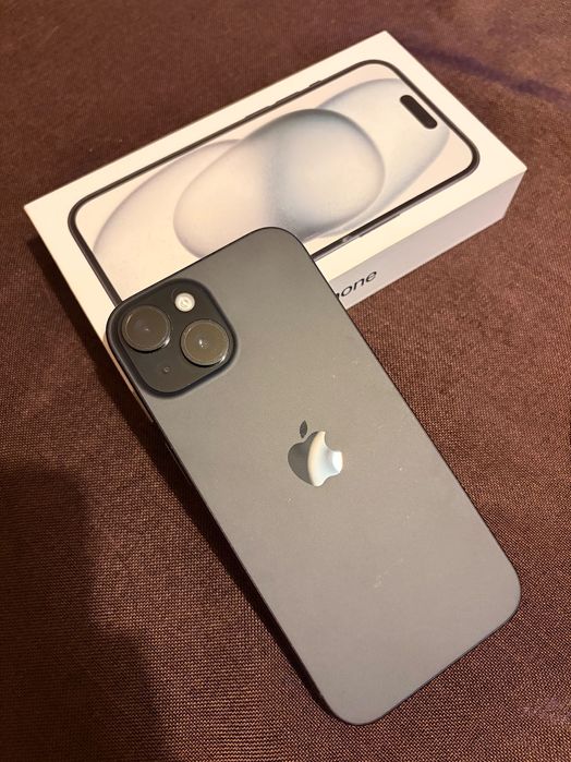 iPhone 15,128GB.