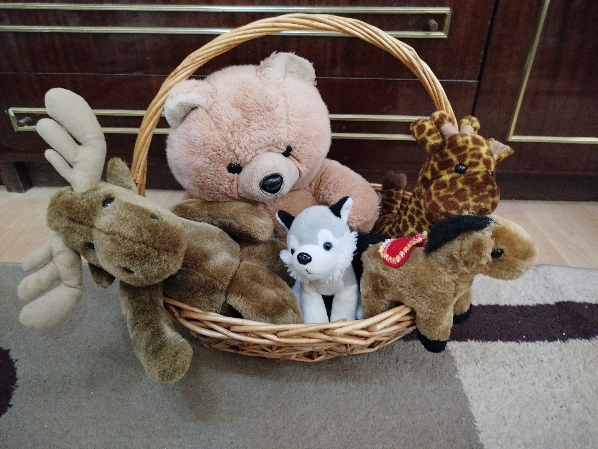Продавам детски плюшени играчки