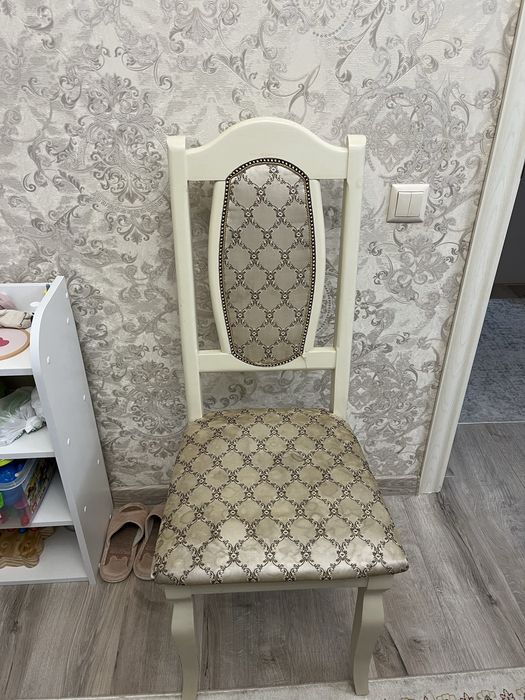 Продам кухонные стулья