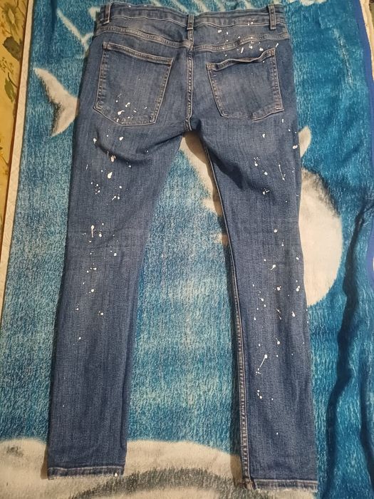 Blugi skinny baieti Bershka