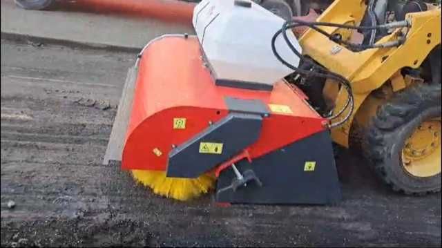 Matura pt. Bobcat, perie Bobcat, maturatoare Bobcat, matura skid steer