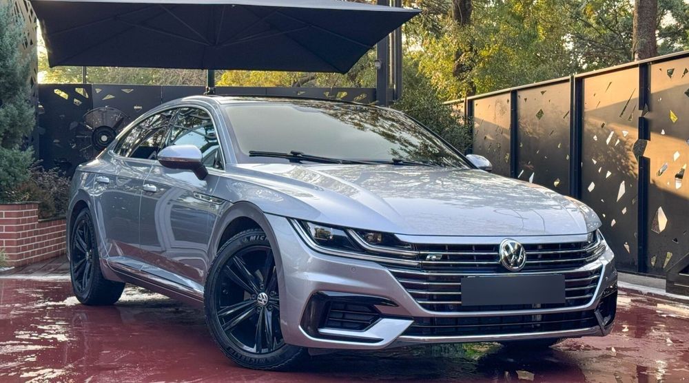 Volkswagen ARTEON Primul proprietar din România adusa in decembrie 2022 la 27700km