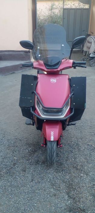 Skater sotiladi holati alo batarekasi zo'r kam minilgan