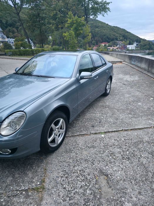 Mercedes-benz E220