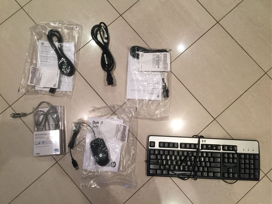 PC,Компютър и екран HP+клавиатура и мишка Hewlett-Packard