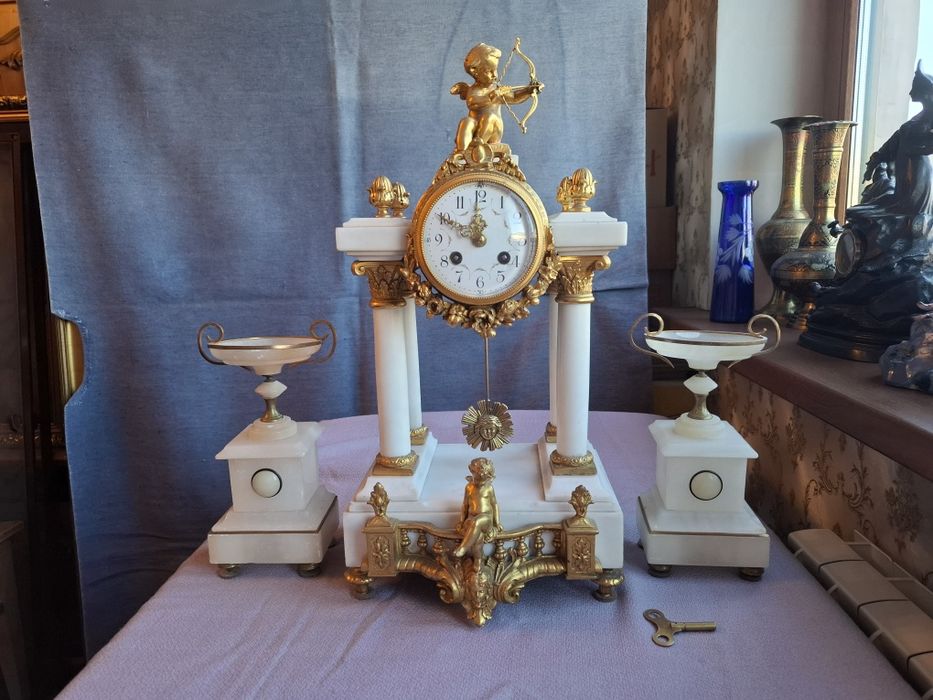 Портальные часы 19 века.