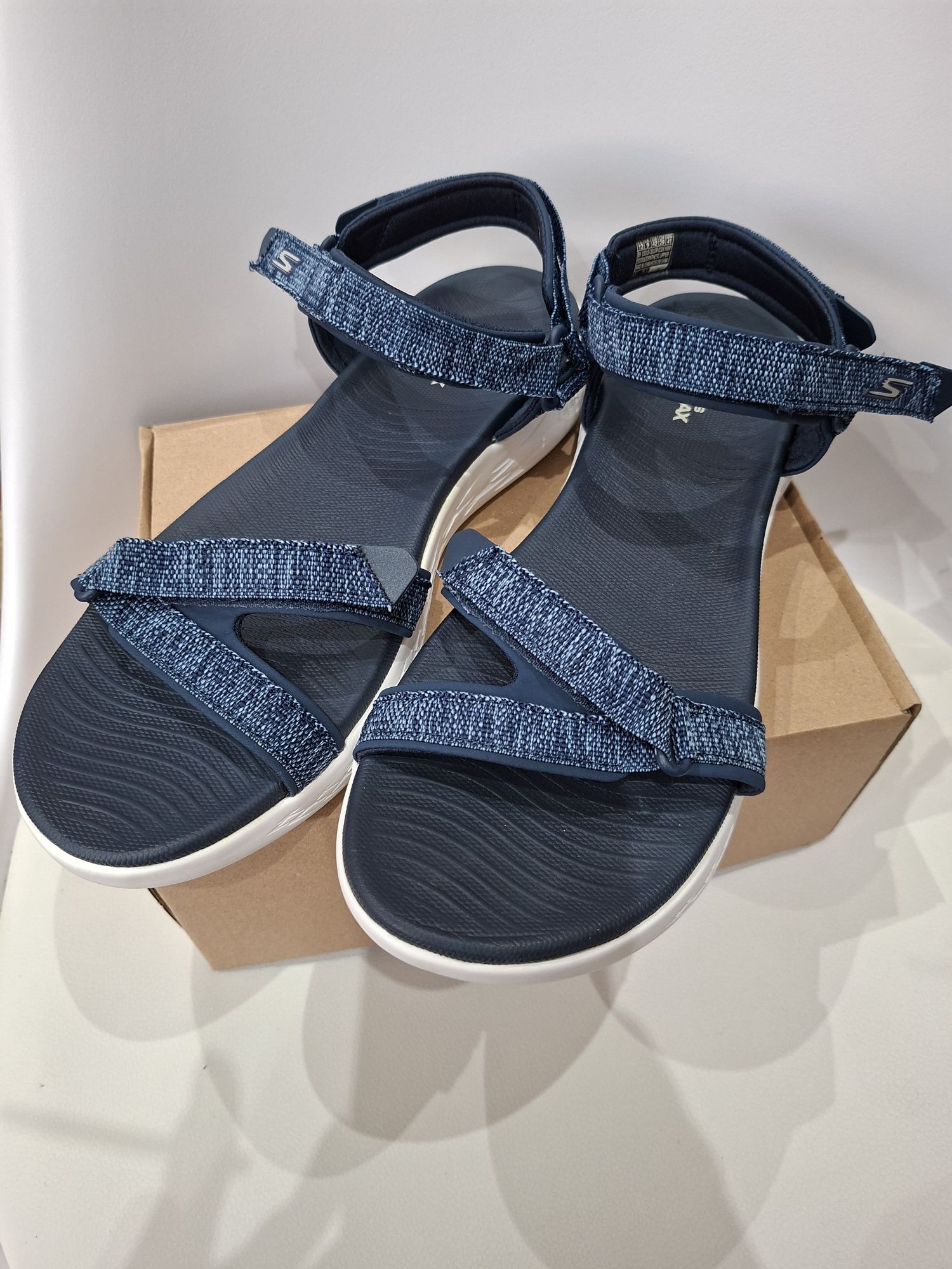 Sandale skechers 42