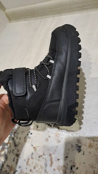 Детски боти и обувки hm, zara за момче 25, 26 и 27 номер