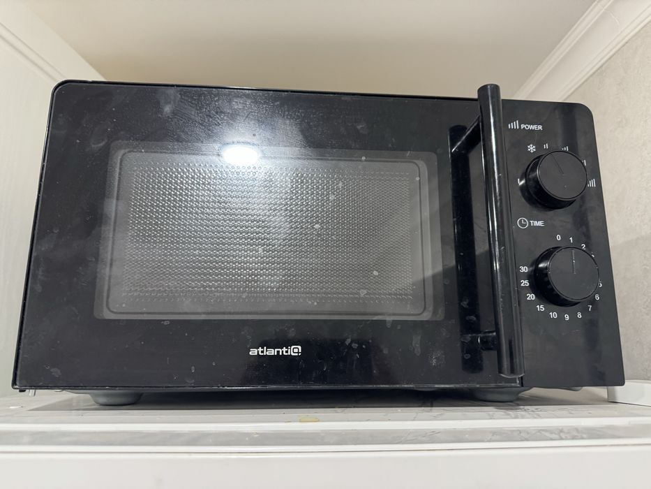 Продам микровалновку Атланта
