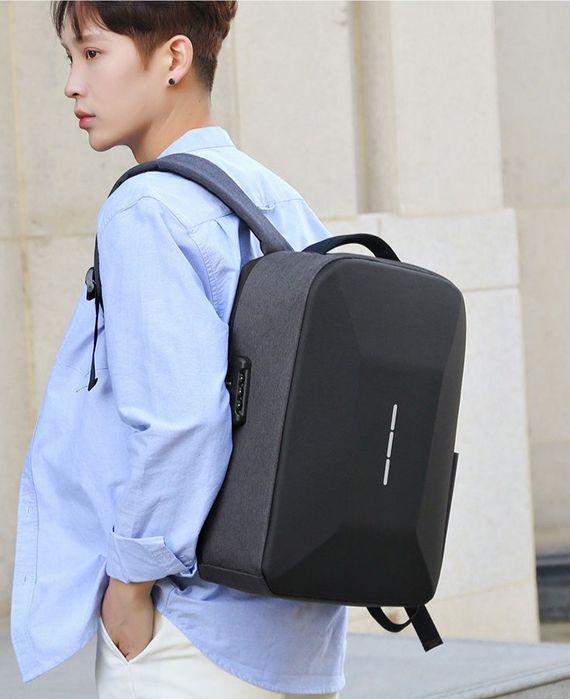 мужской рюкзак для ноутбука с твердым корпусом водонепроницаемый,