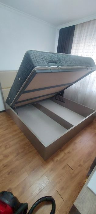 Спальня мебель, в идеальном состоянии