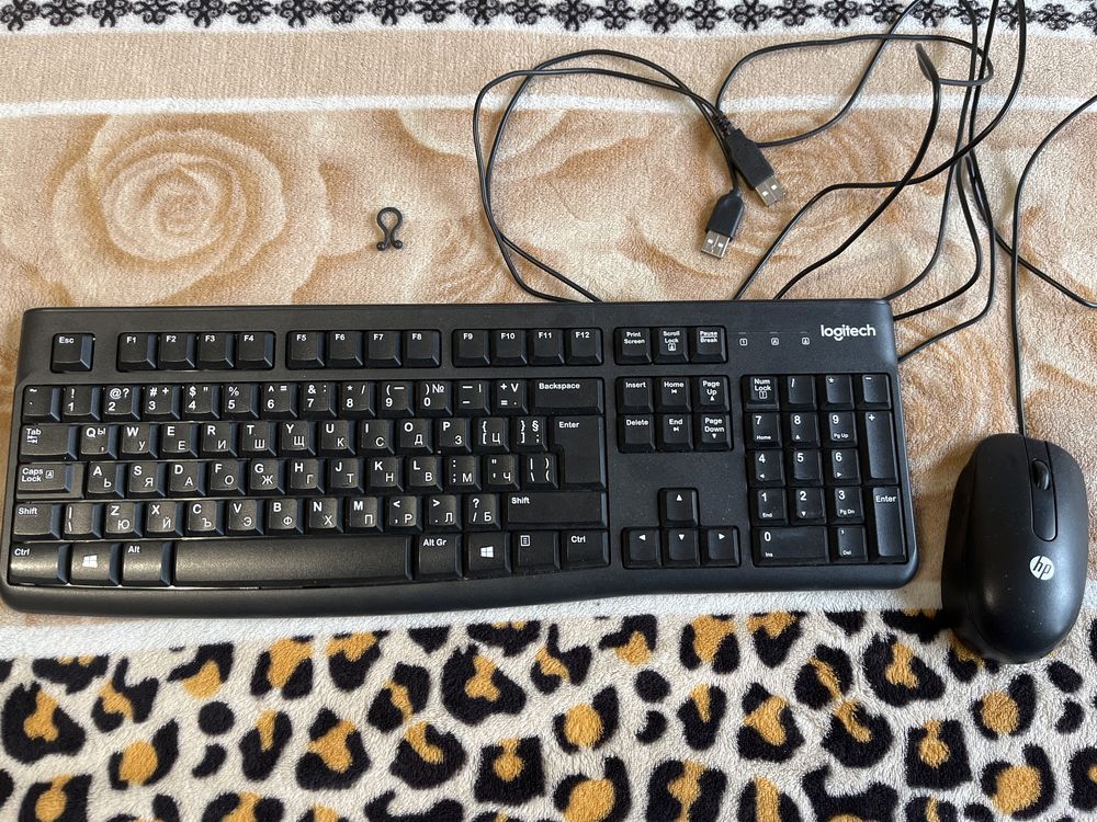 Гейминг клавиатура и слушалки Razer