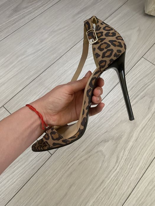 Sandale elegante leopard piele