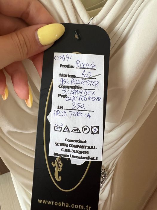 Rochie elegantă, ideală pentru evenimente speciale