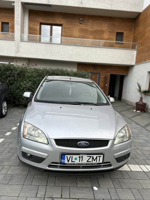 Vand ford focus 1.6 benzina 100 cp an 2007 intr-o stare foarte buna