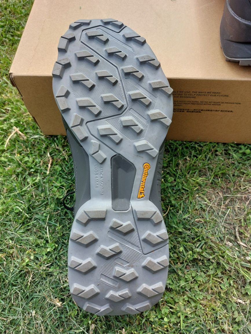 Продавам маратонки Adidas Terrex Swift R3 GTX