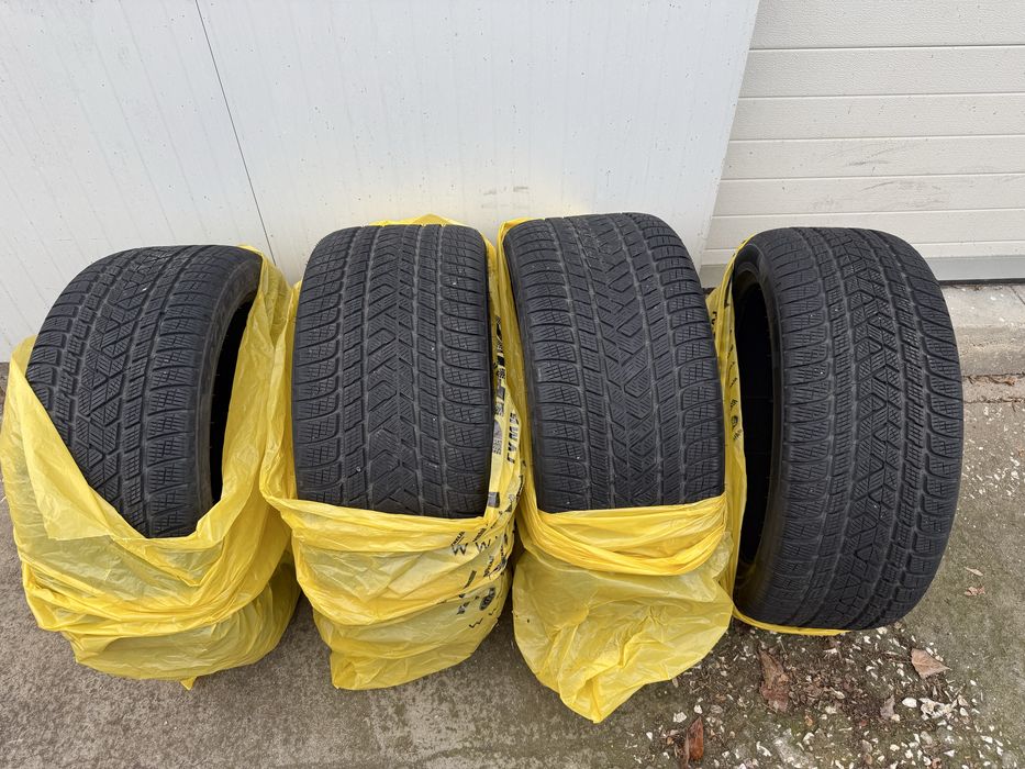 285/40/22 // 315/35/22 PIRELLI BMW X7