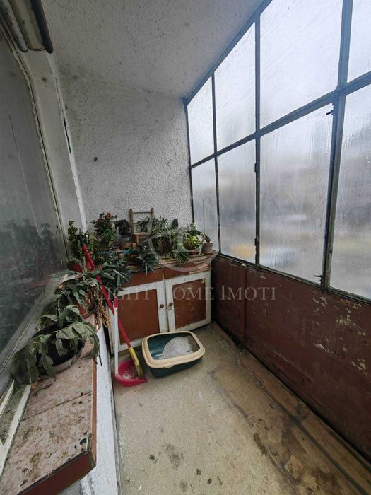 Продава се Тристаен апартамент в Пловдив, Кючук Париж - 92 кв.м за 1327 €/кв.м - Снимка #8