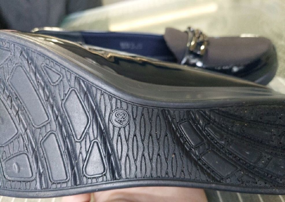 Обувки елегантни 43 номер