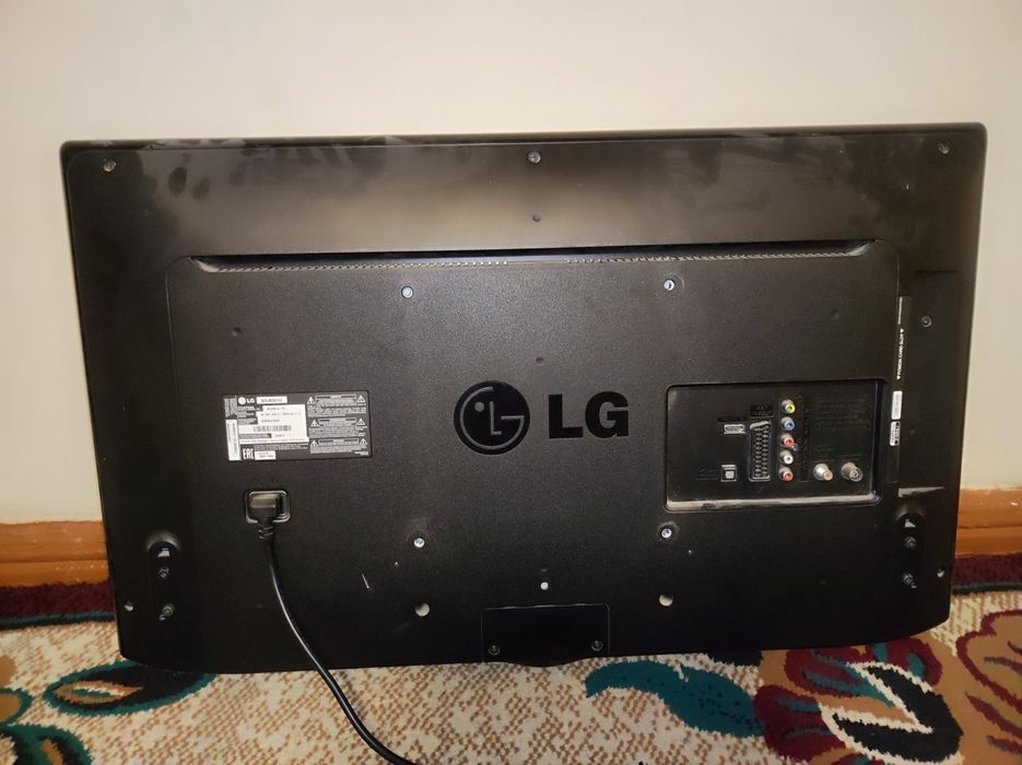 32 tali LG televizor