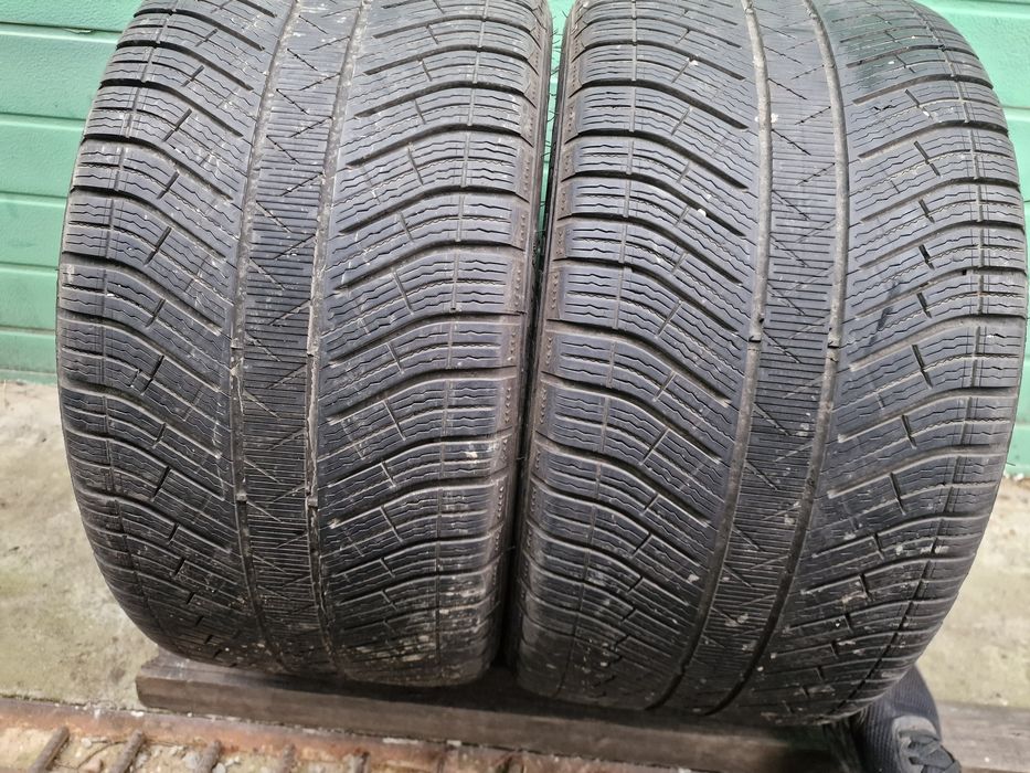 Anvelope 305/35R21 marca Michelin, DOT 2022, 5 mm