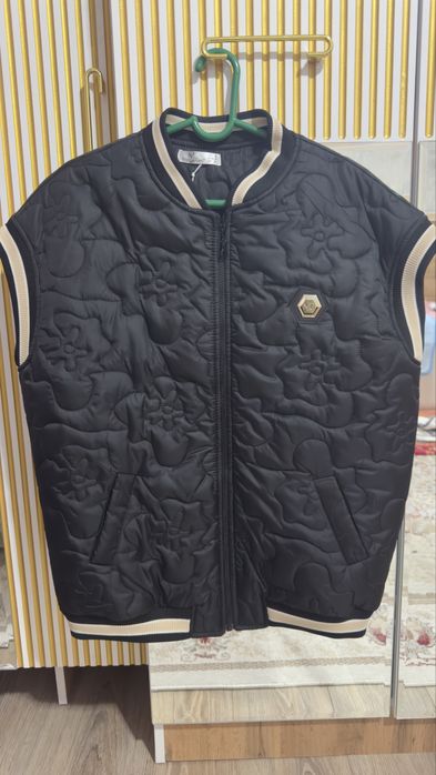 Безрукавка женская