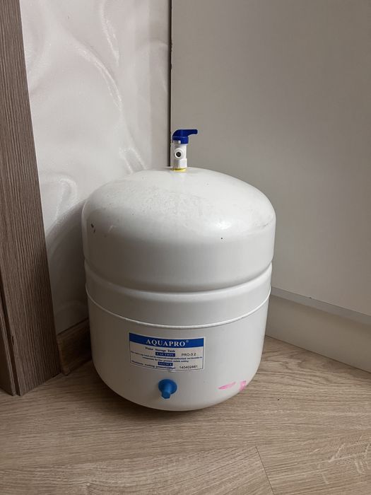 Продам Бак от фильтра