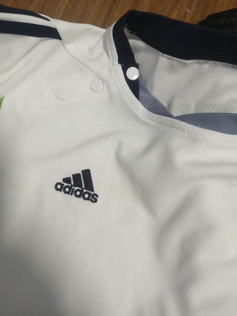Оригинални Adidas:долнище и блуза.