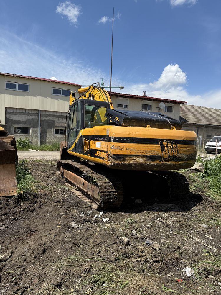 Excavator JCB JS 200