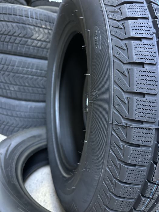 Нови зимни гуми ARIVO ARW 2 225/40R18 92H XL НОВ DOT БОРД 2254018
