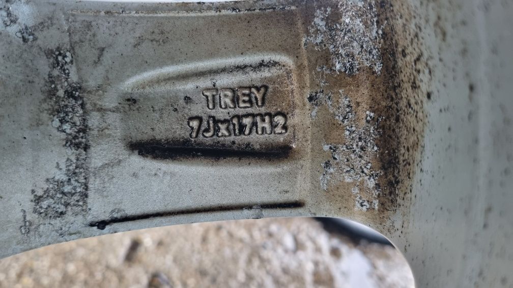 Джанти с гуми за Хонда црв
