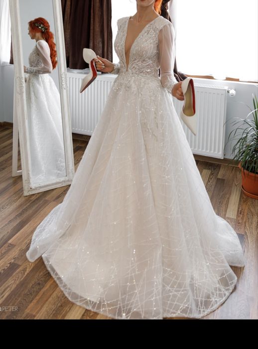 Rochie de mireasă de vânzare – Eleganță și rafinament